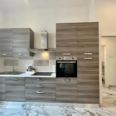 Da Mariella - Bilocale Roma 104 *